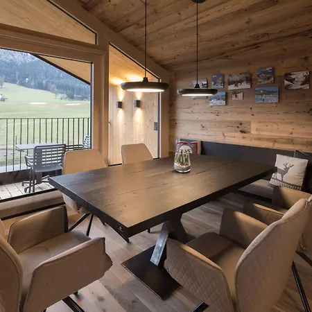 Haus Sonnblick 木屋 里斯奥尔巴赫塔